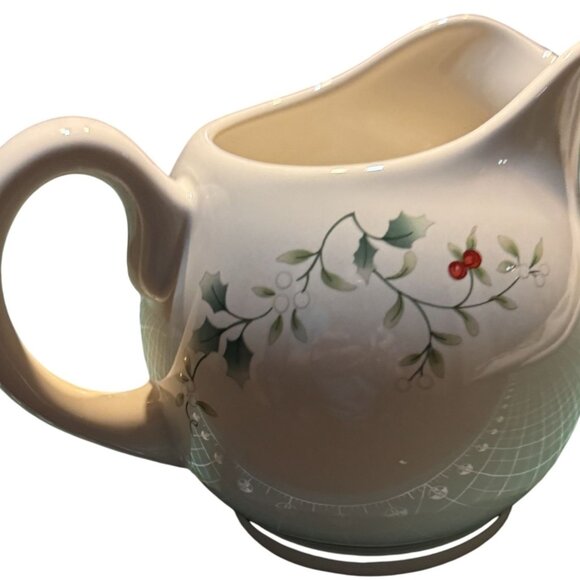Pfaltzgraff Winterberry Gravy/Sauce Pitcher Dishwasher & Microwave Safe Ceramic - Picture 4 of 6